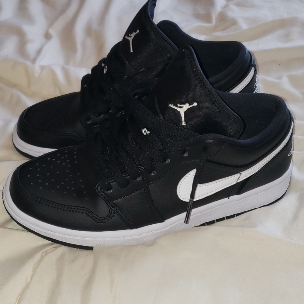 Air Jordan 1 low